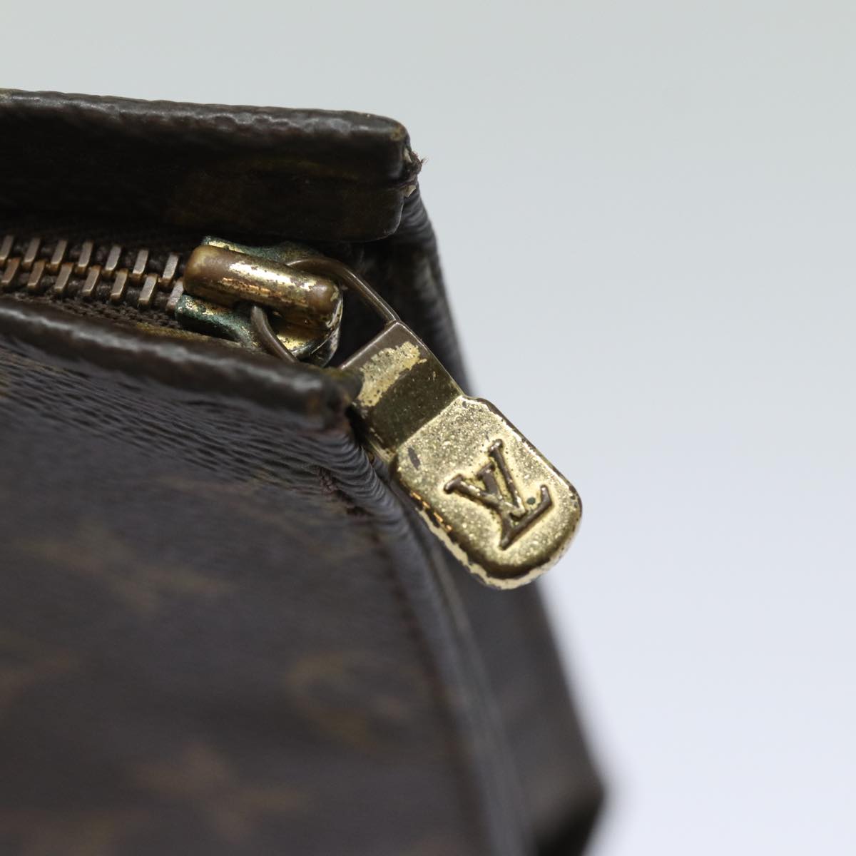 LOUIS VUITTON Monogram Poche Toilette 26 Pouch M47542 LV 84056