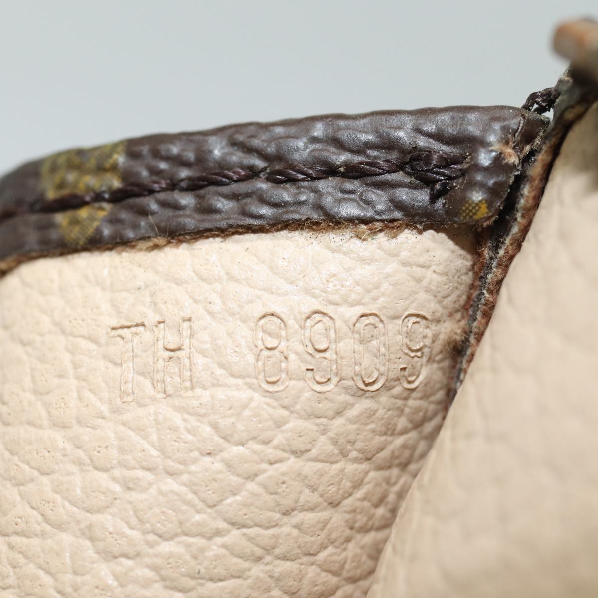 LOUIS VUITTON Monogram Poche Toilette 26 Pouch M47542 LV 84056