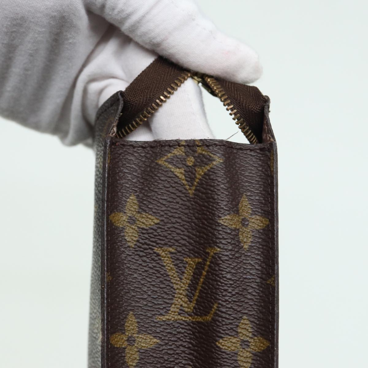 LOUIS VUITTON Monogram Poche Toilette 26 Pouch M47542 LV 84115