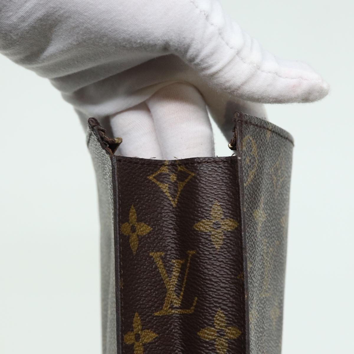 LOUIS VUITTON Monogram Poche Toilette 26 Pouch M47542 LV 84115