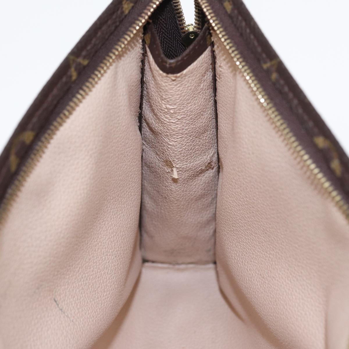 LOUIS VUITTON Monogram Poche Toilette 26 Pouch M47542 LV 84116