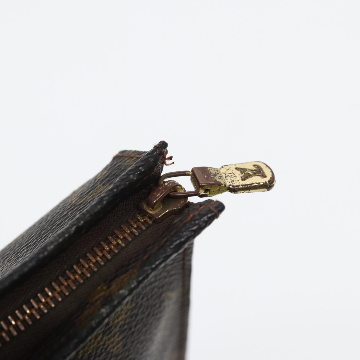 LOUIS VUITTON Monogram Poche Toilette 26 Pouch M47542 LV 84117