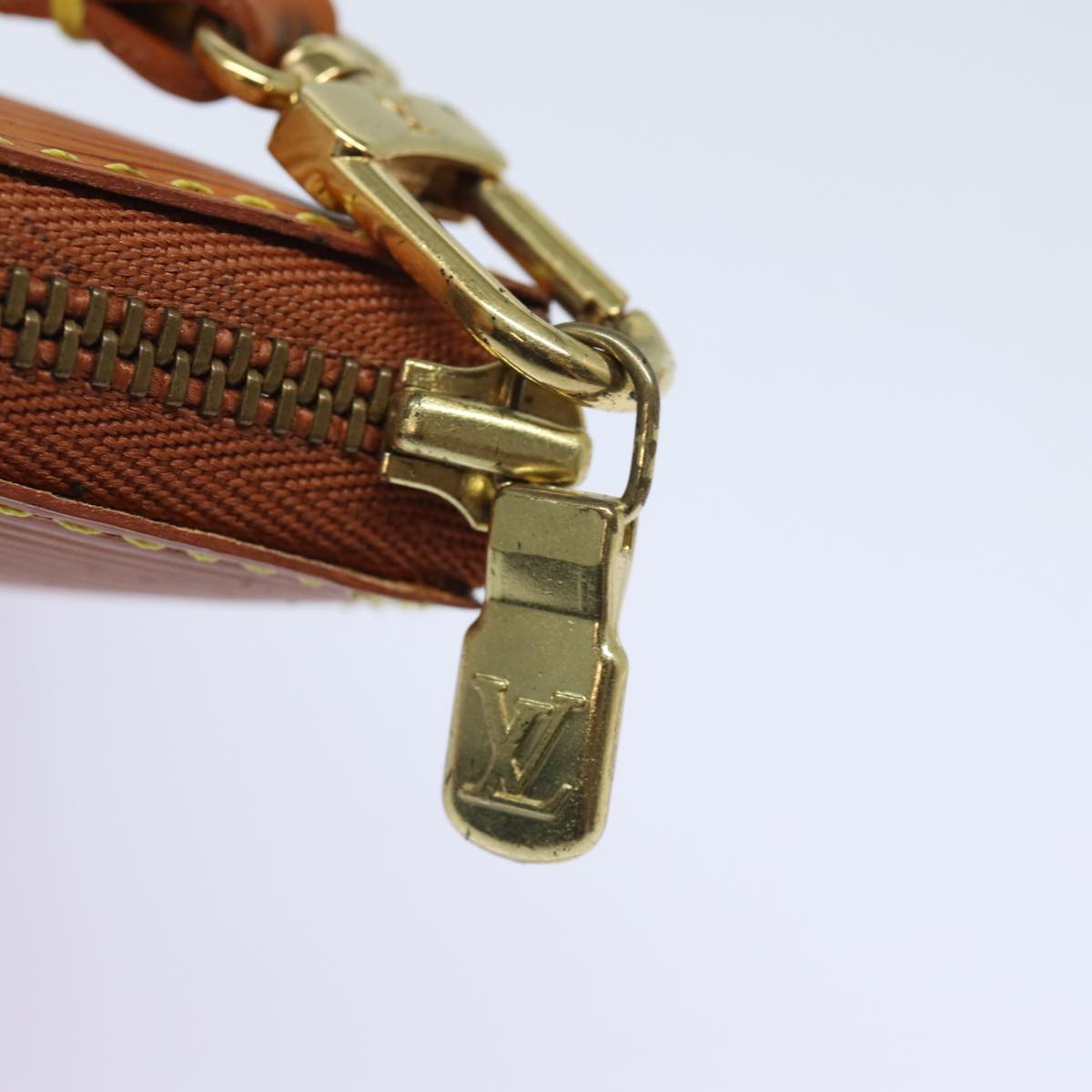 LOUIS VUITTON Epi Pochette Accessoires Pouch Brown M52953 LV 84124