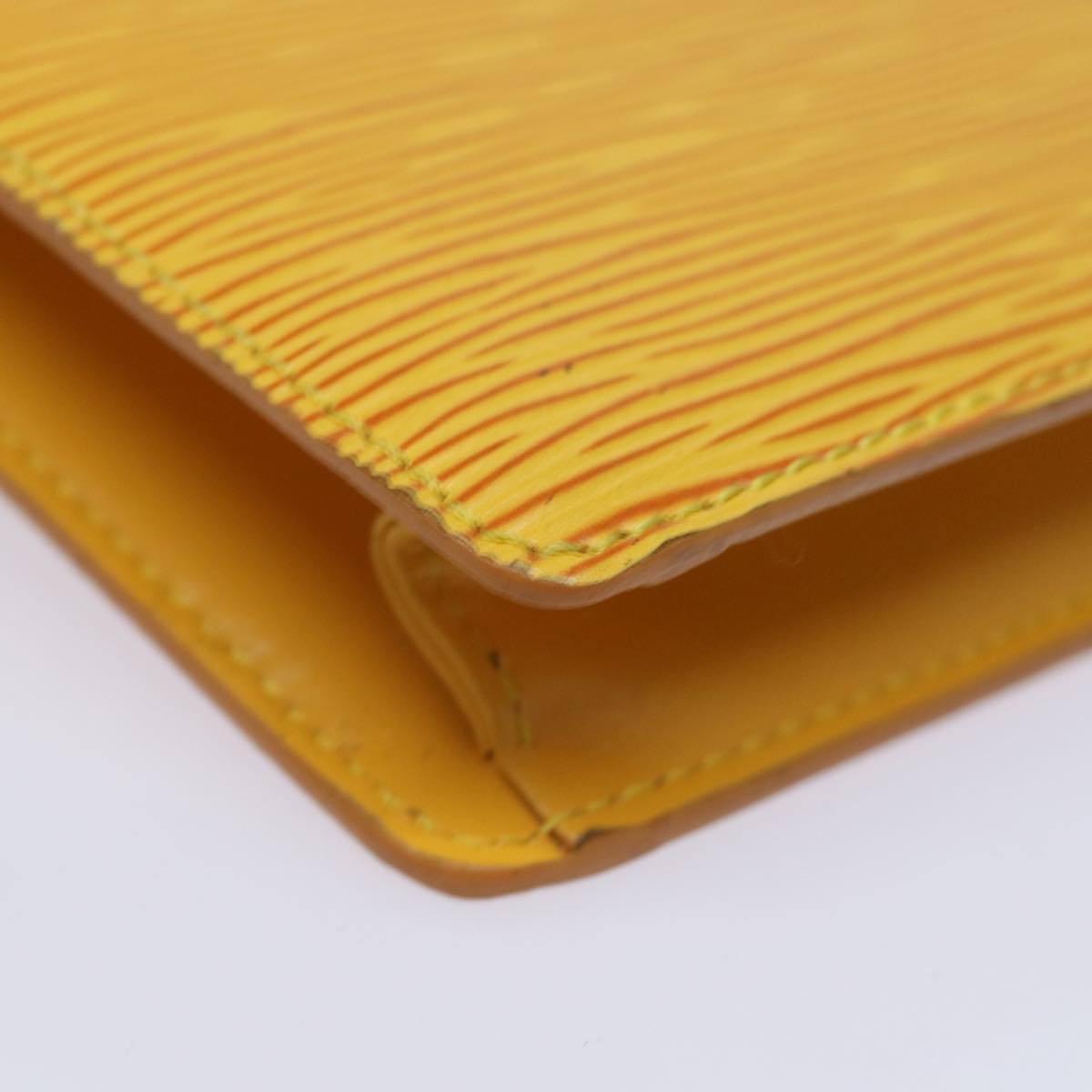 LOUIS VUITTON Epi Poche Toilette 15 Pouch Yellow LV 84125