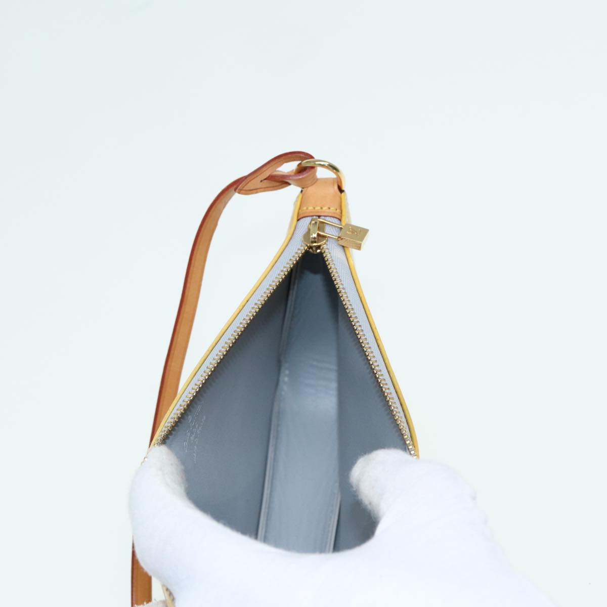 LOUIS VUITTON Monogram Vernis Lexington Accessory Pouch Gris M91056 84126