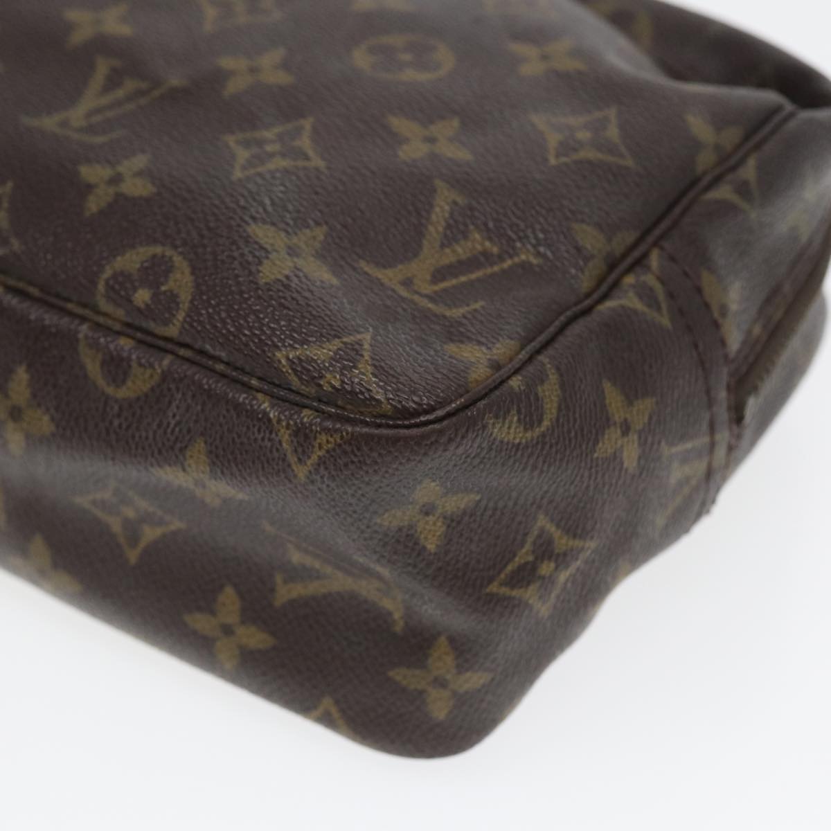 LOUIS VUITTON Monogram Trousse Toilette 28 Clutch Bag M47522 LV 84144