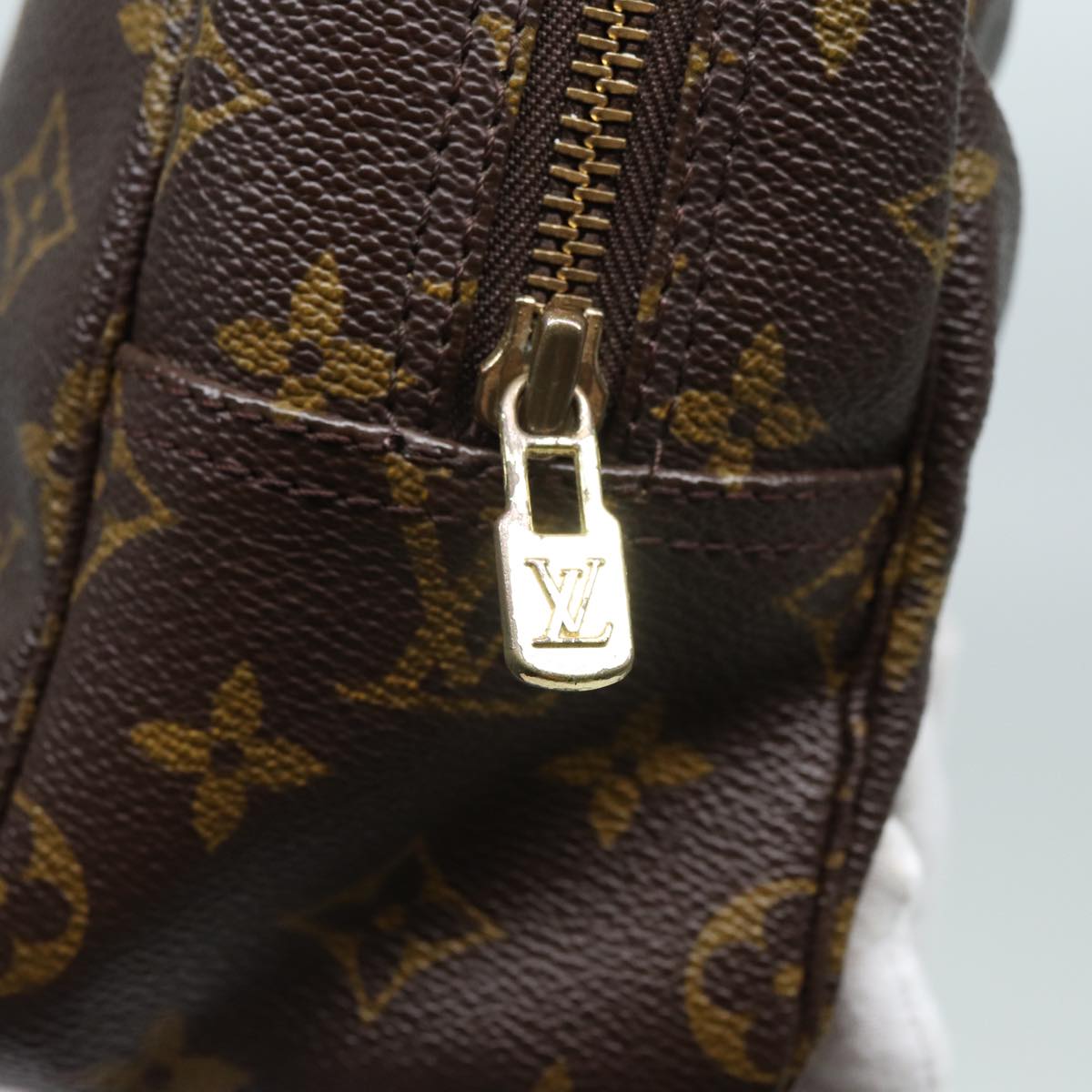 LOUIS VUITTON Monogram Trousse Toilette 28 Clutch Bag M47522 LV 84145