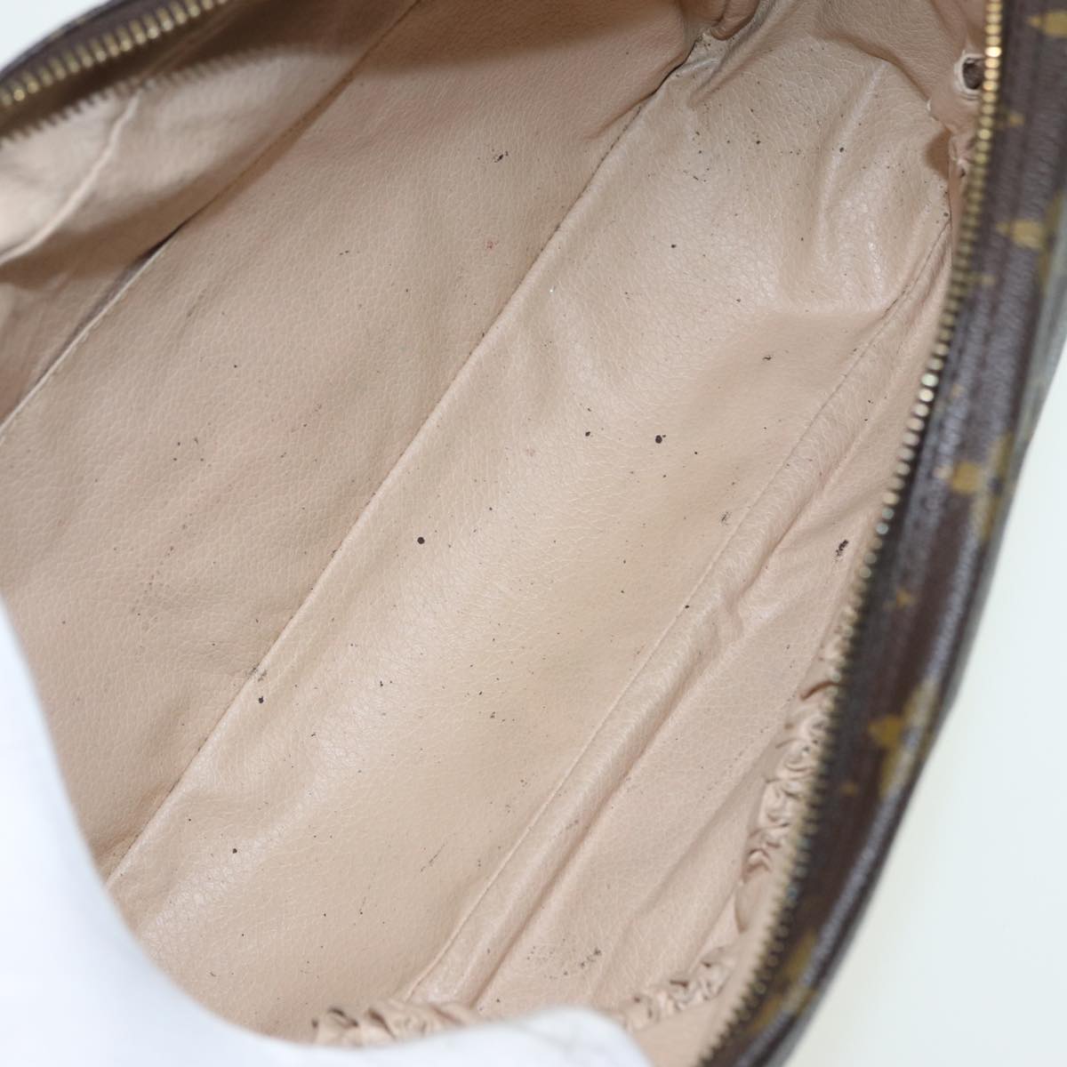 LOUIS VUITTON Monogram Trousse Toilette 28 Clutch Bag M47522 LV 84145