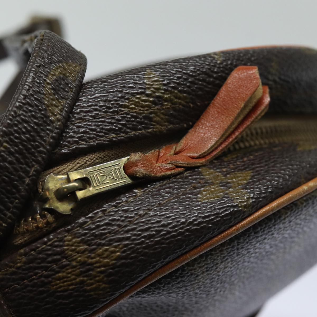 LOUIS VUITTON Monogram Pochette Shoulder Bag LV 84153