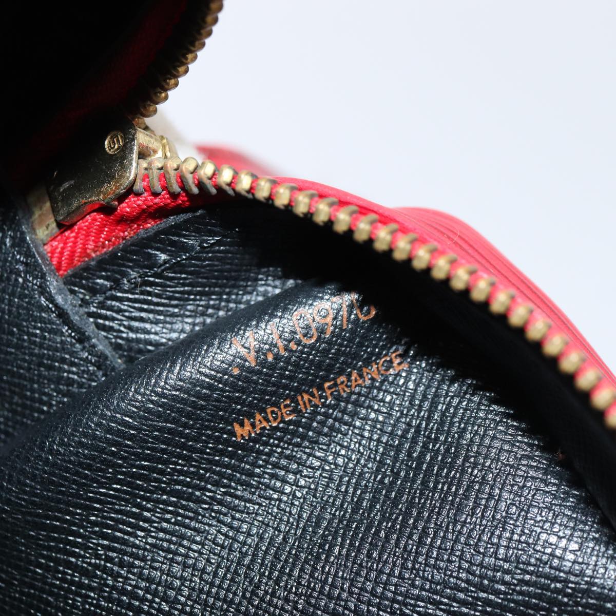 LOUIS VUITTON Epi Jeune Fille MM Shoulder Bag Red M52157 LV 84265