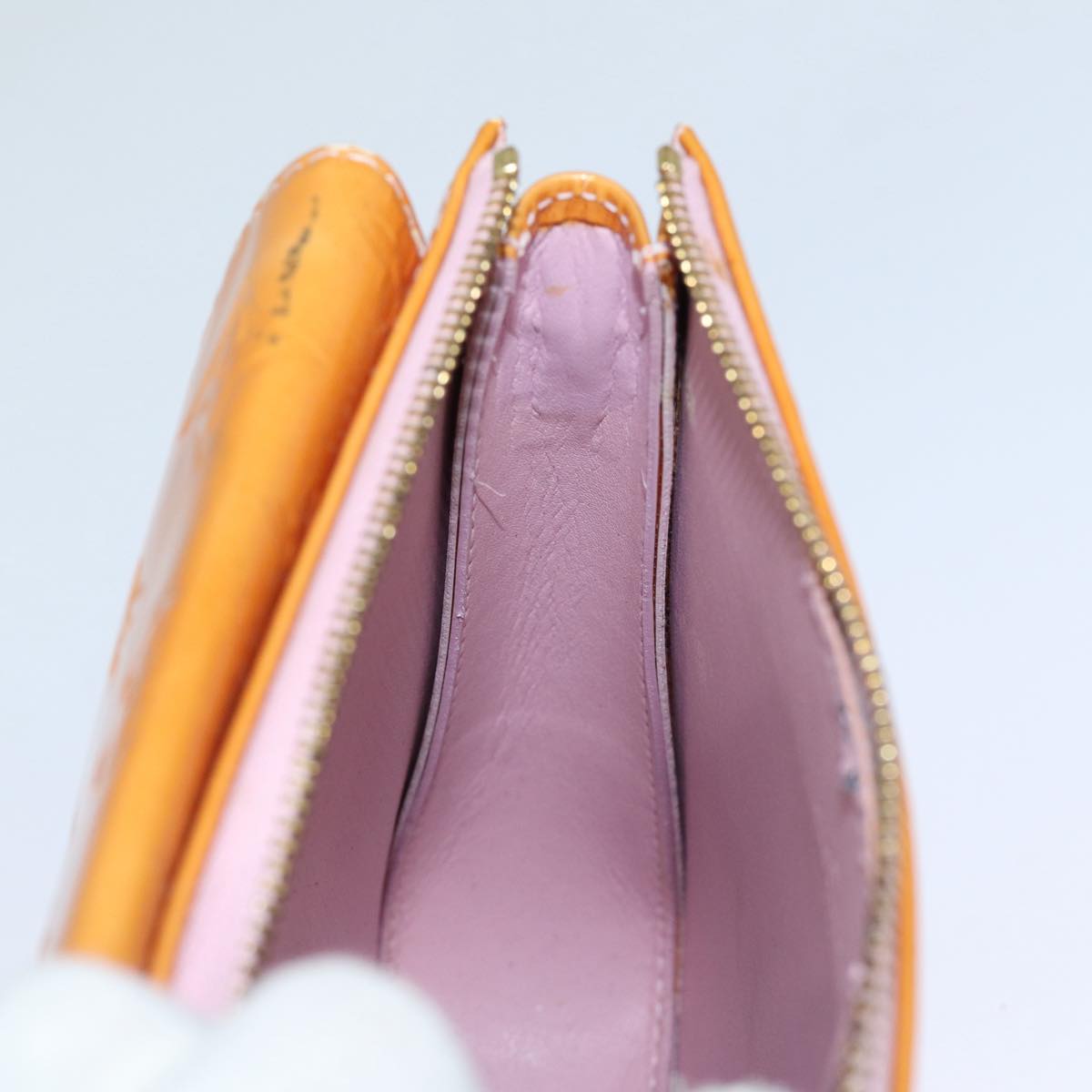 LOUIS VUITTON Monogram Vernis Motto Pouch Marshmallow Pink M91312 LV 84288