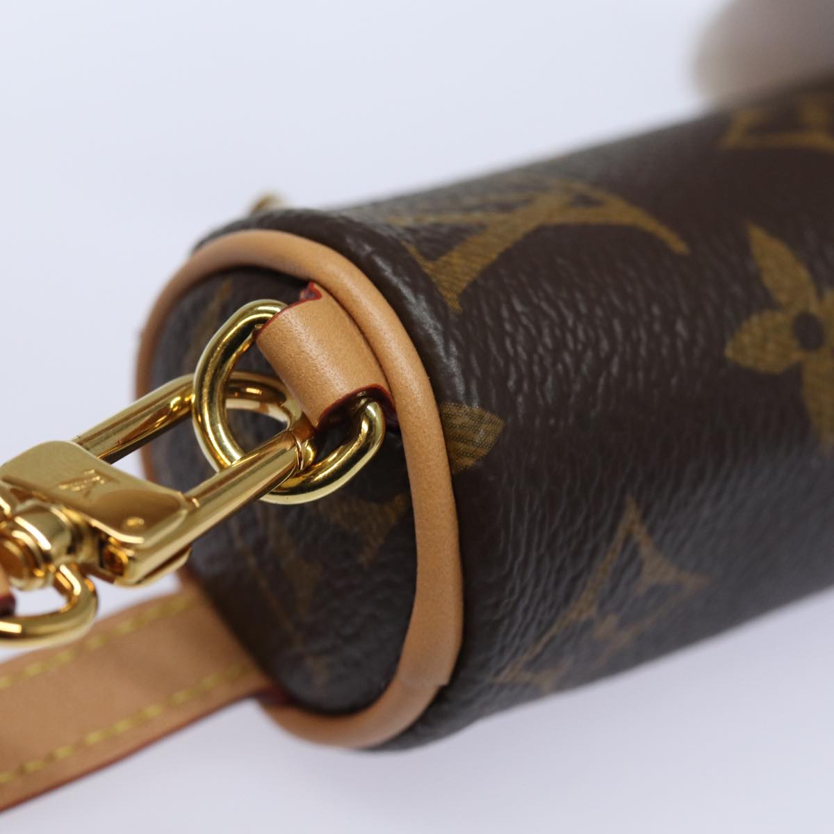 LOUIS VUITTON Monogram Micro Papillon Charm M00354 LV 84298SA