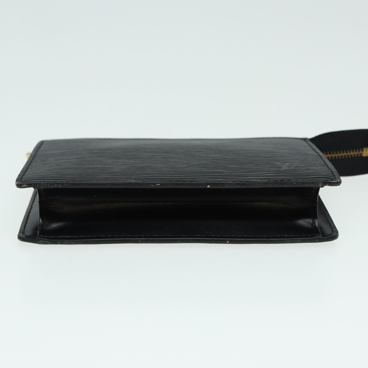 LOUIS VUITTON Epi Trousse Poche Toilette 15 Pouch Black LV 84302