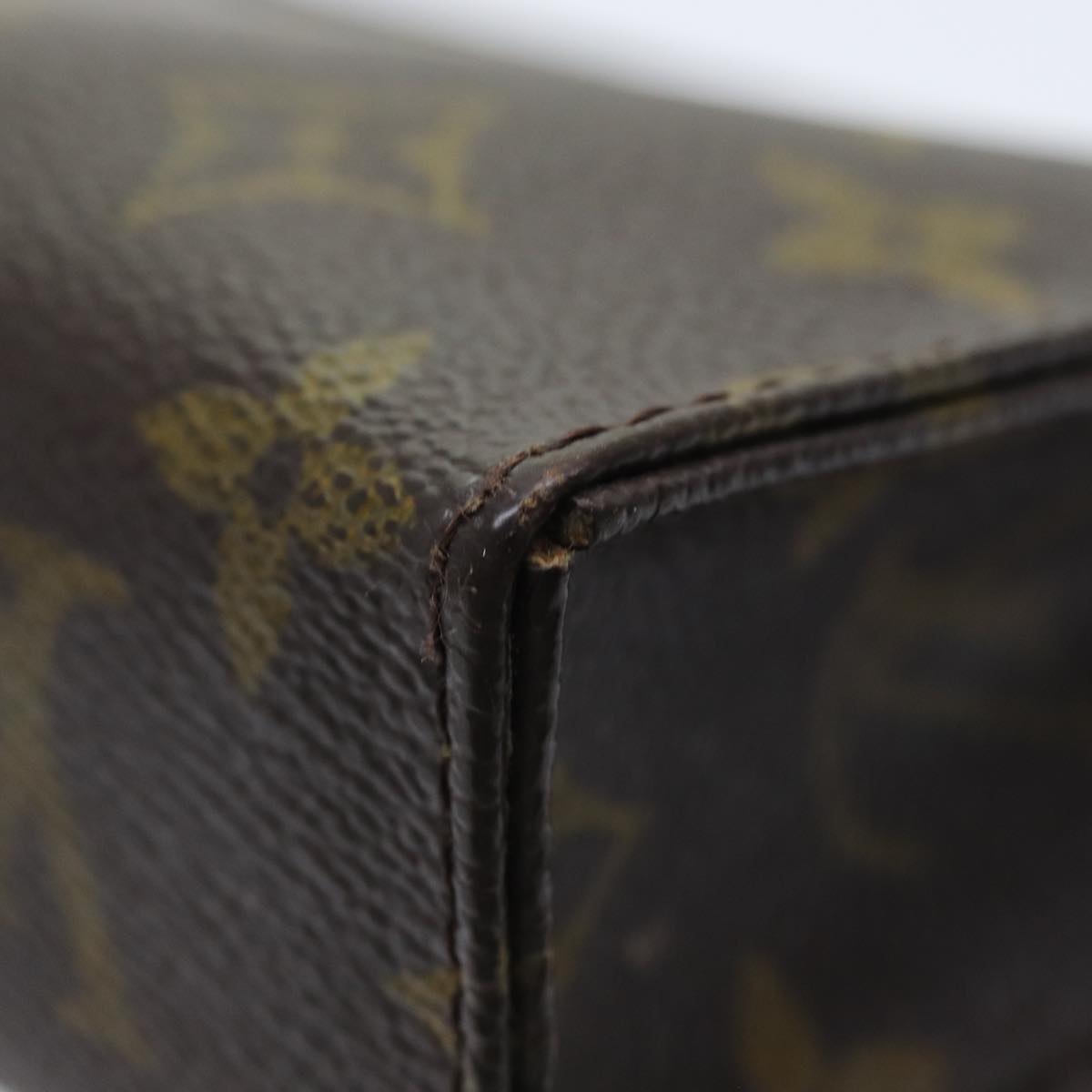 LOUIS VUITTON Monogram Poche Toilette 15 Pouch M47546 LV 84303