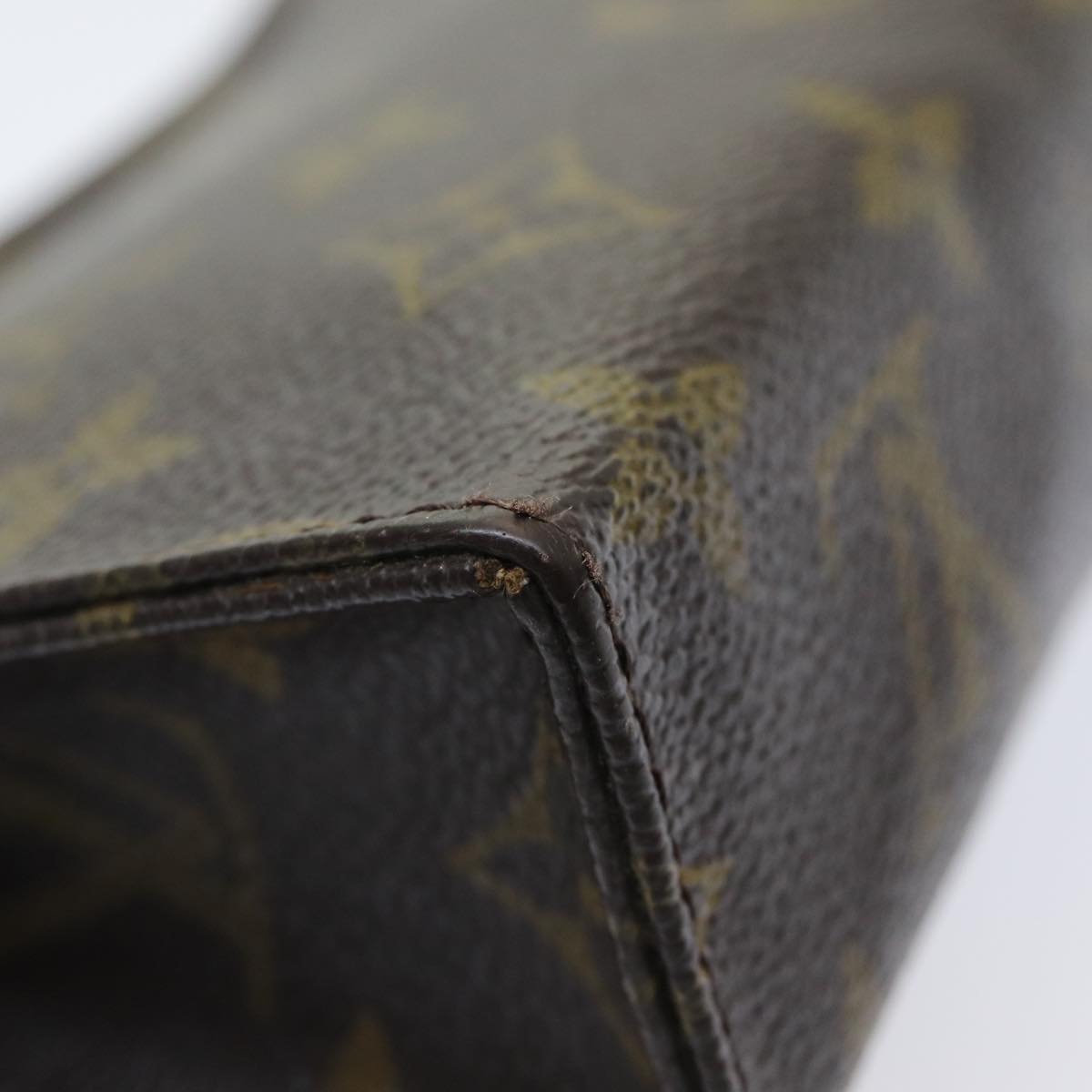 LOUIS VUITTON Monogram Poche Toilette 15 Pouch M47546 LV 84303