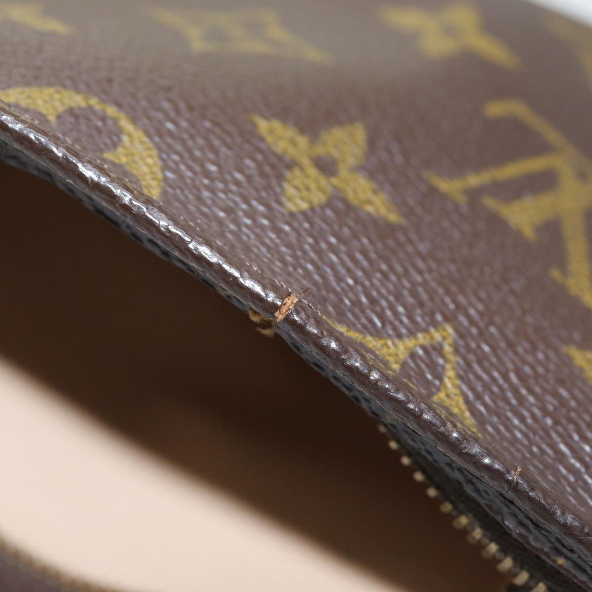 LOUIS VUITTON Monogram Poche Toilette 15 Pouch M47546 LV 84303