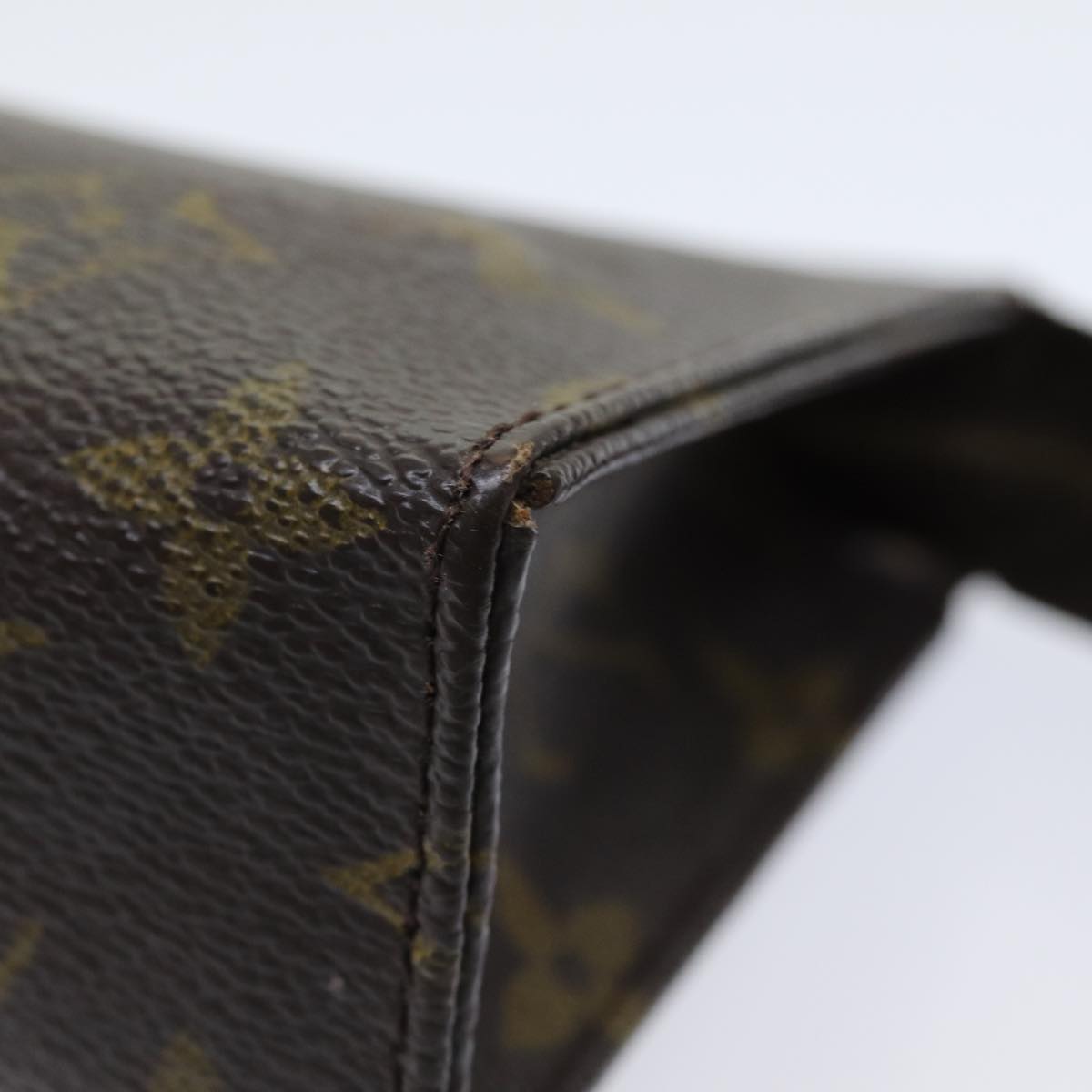 LOUIS VUITTON Monogram Poche Toilette 15 Pouch M47546 LV 84303