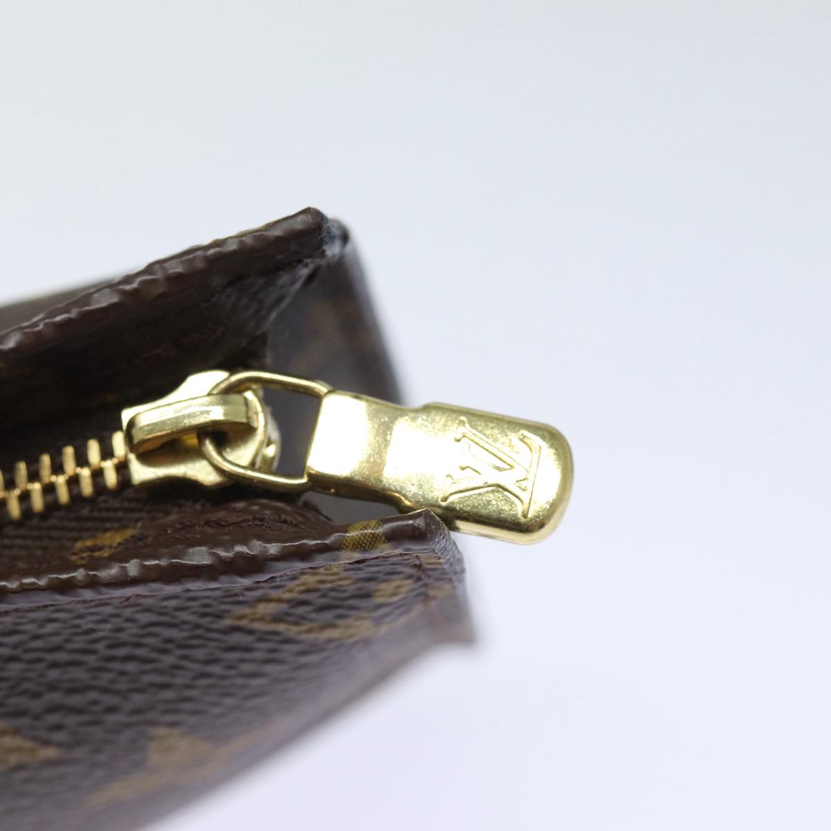 LOUIS VUITTON Monogram Bucket PM Pouch Accessory Pouch LV 84310
