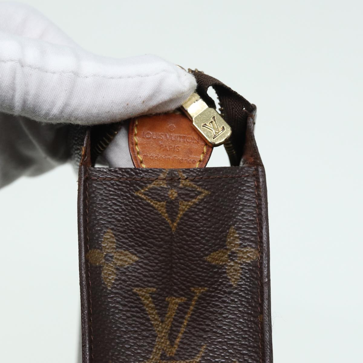 LOUIS VUITTON Monogram Poche Toilette 26 Pouch M47542 LV 84320