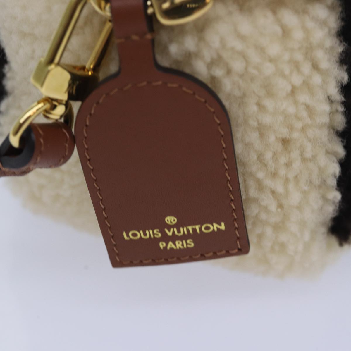 LOUIS VUITTON Monogram Teddy Beach Pouch Beige Black M68599 LV 84395SA