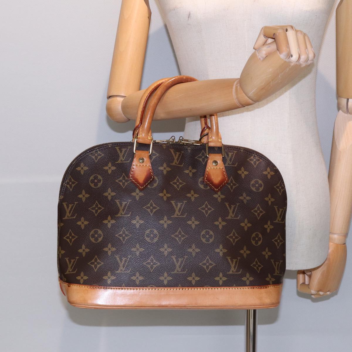 LOUIS VUITTON Monogram Alma Hand Bag M51130 LV 84535