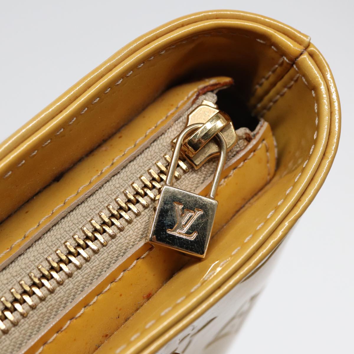 LOUIS VUITTON Monogram Vernis Houston Hand Bag Beige M91004 LV 84536