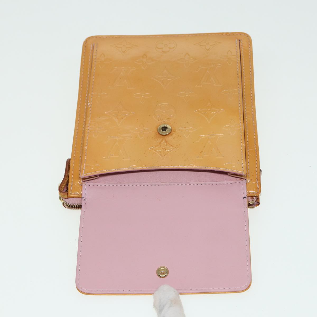 LOUIS VUITTON Monogram Vernis Motto Pouch Marshmallow Pink M91312 LV 84628