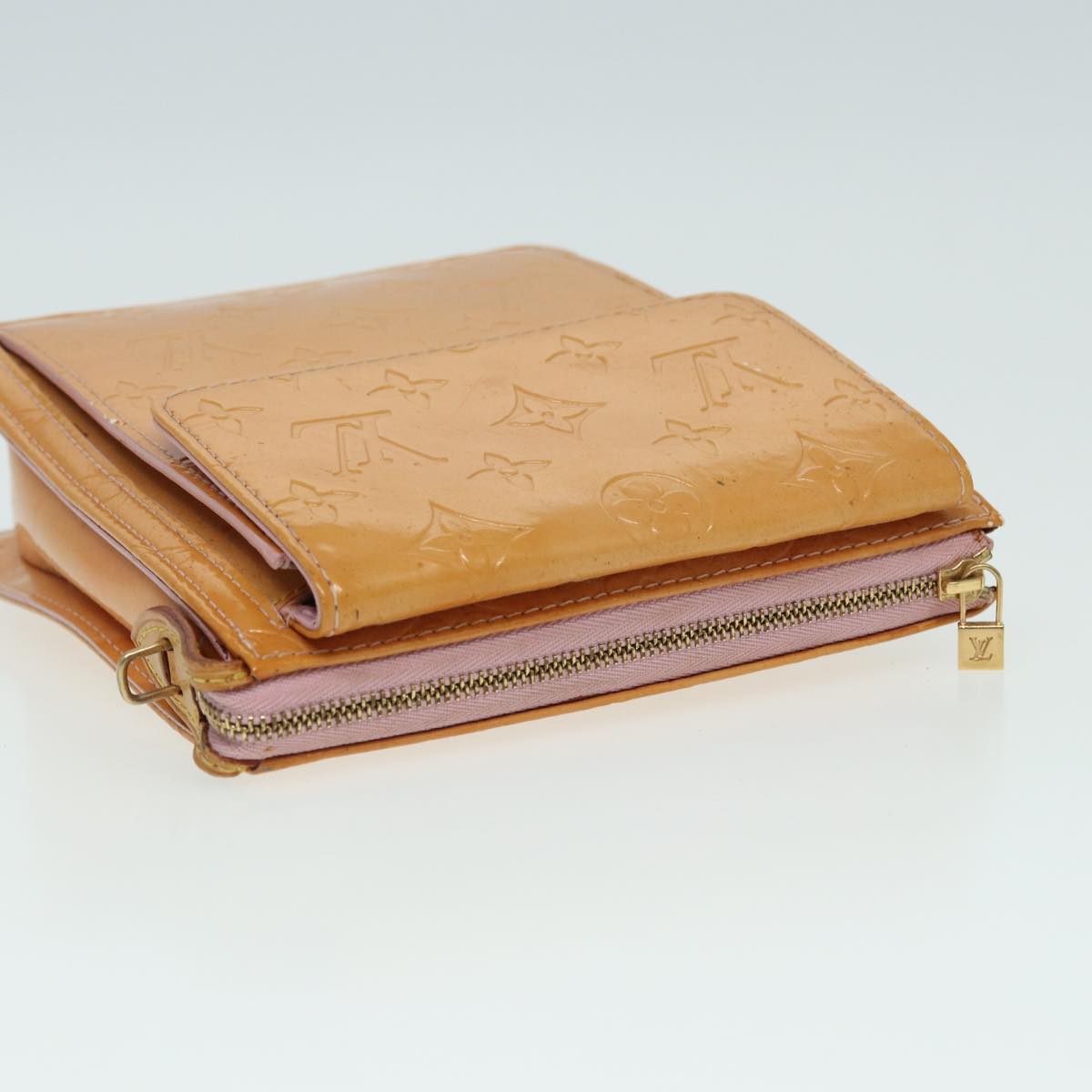 LOUIS VUITTON Monogram Vernis Motto Pouch Marshmallow Pink M91312 LV 84628