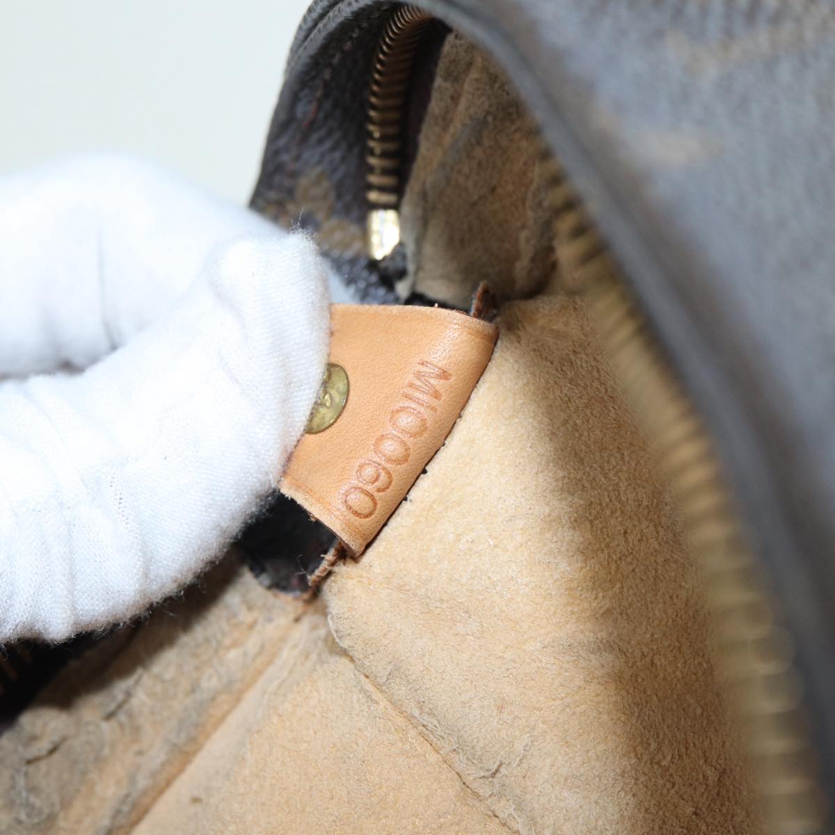 LOUIS VUITTON Monogram Looping GM Shoulder Bag M51145 LV 84684