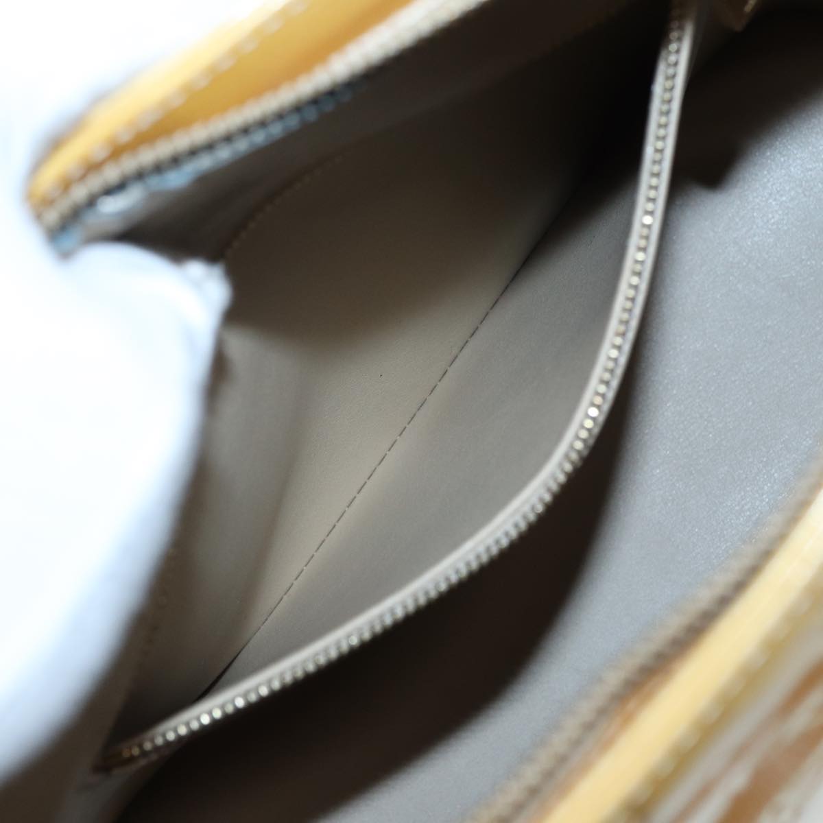 LOUIS VUITTON Monogram Vernis Houston Hand Bag Beige M91004 LV 84737