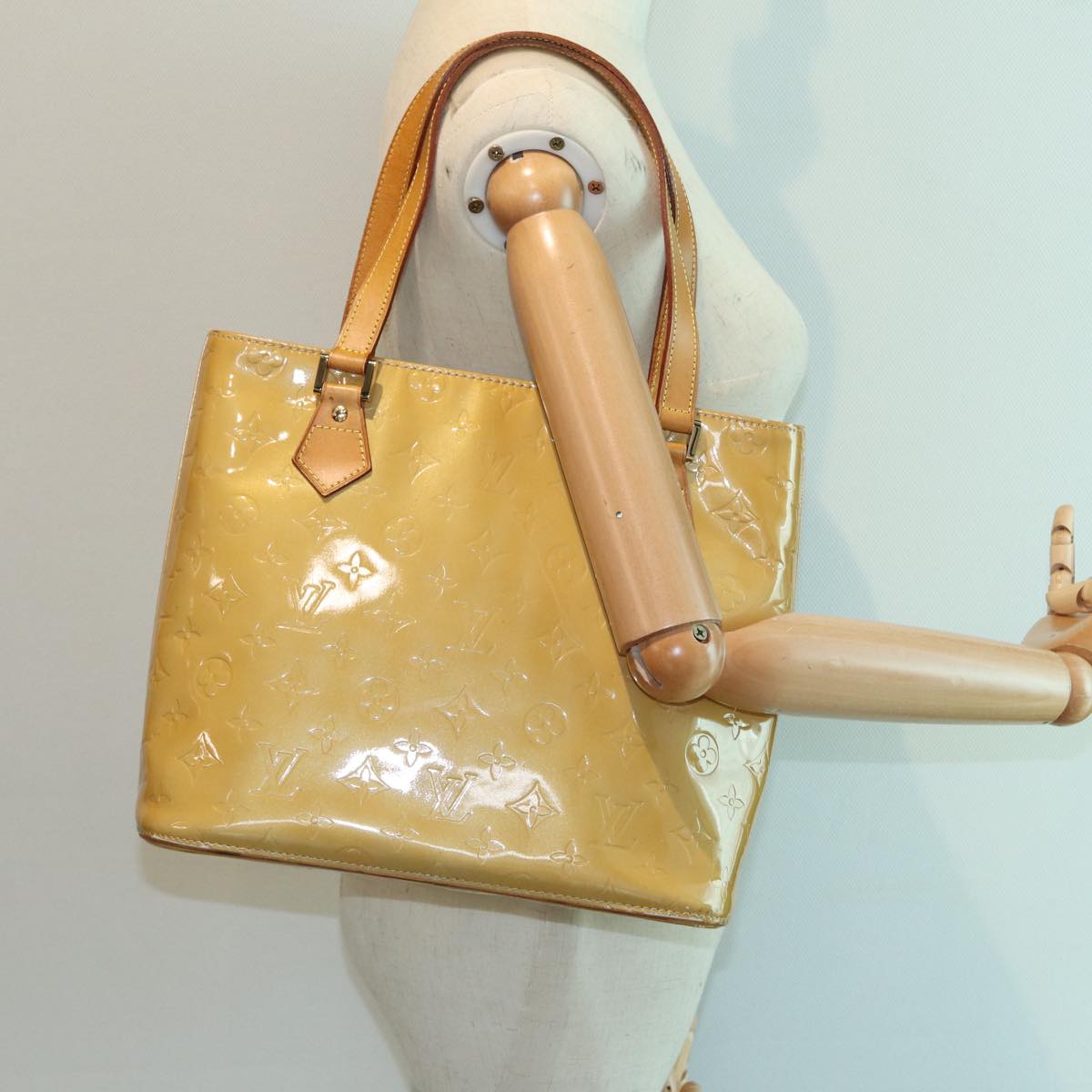 LOUIS VUITTON Monogram Vernis Houston Hand Bag Beige M91004 LV 84738