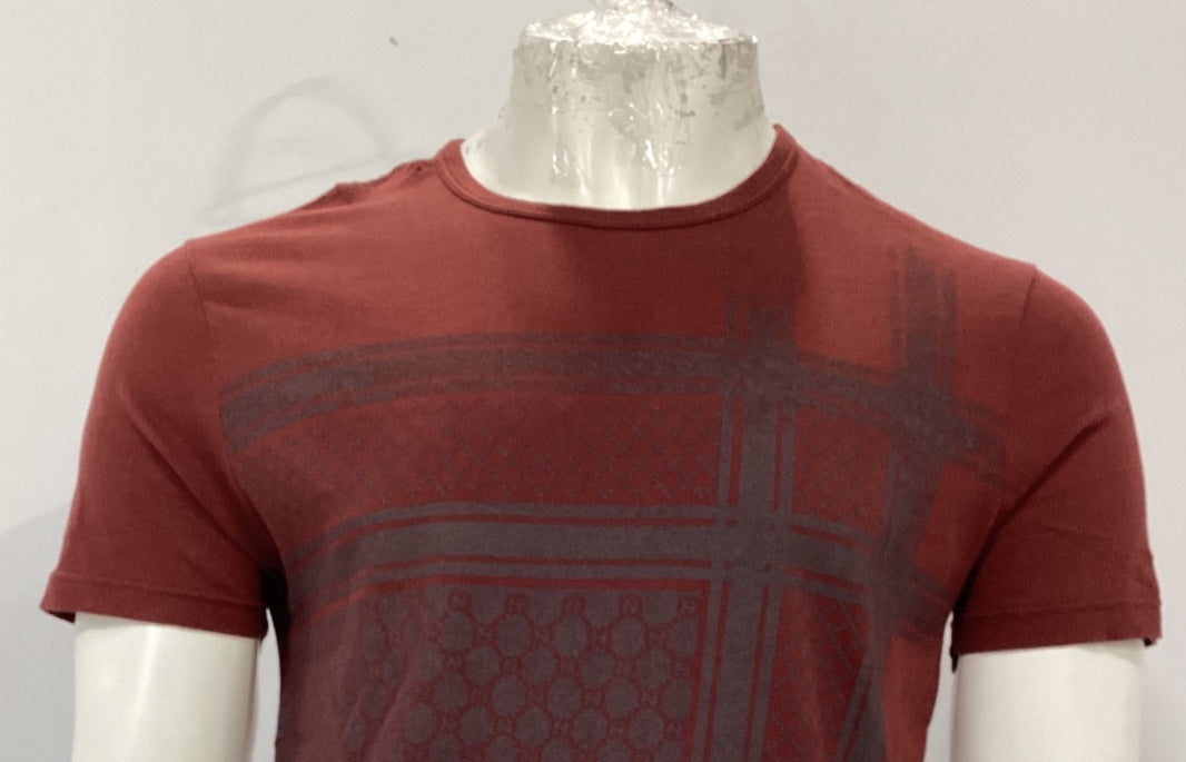 Gucci GG Kefia Print Round Neck T-Shirt in Maroon Cotton