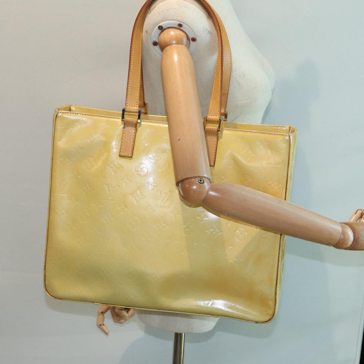 LOUIS VUITTON Monogram Vernis Columbus Tote Bag Gris M91028 LV 85167