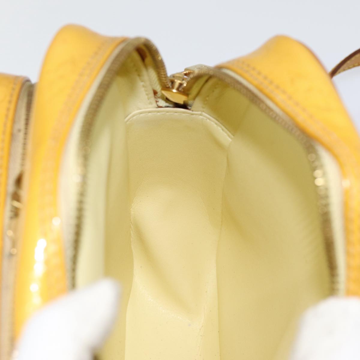 LOUIS VUITTON Monogram Vernis Wooster Shoulder Bag Yellow M91075 LV 85174