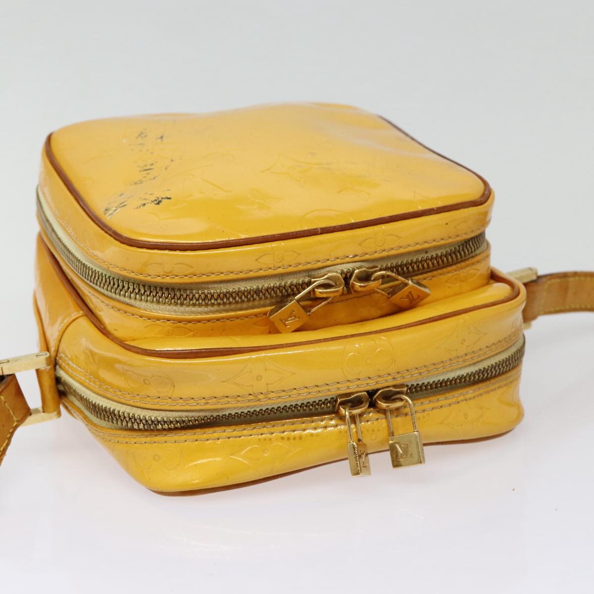 LOUIS VUITTON Monogram Vernis Wooster Shoulder Bag Yellow M91075 LV 85174