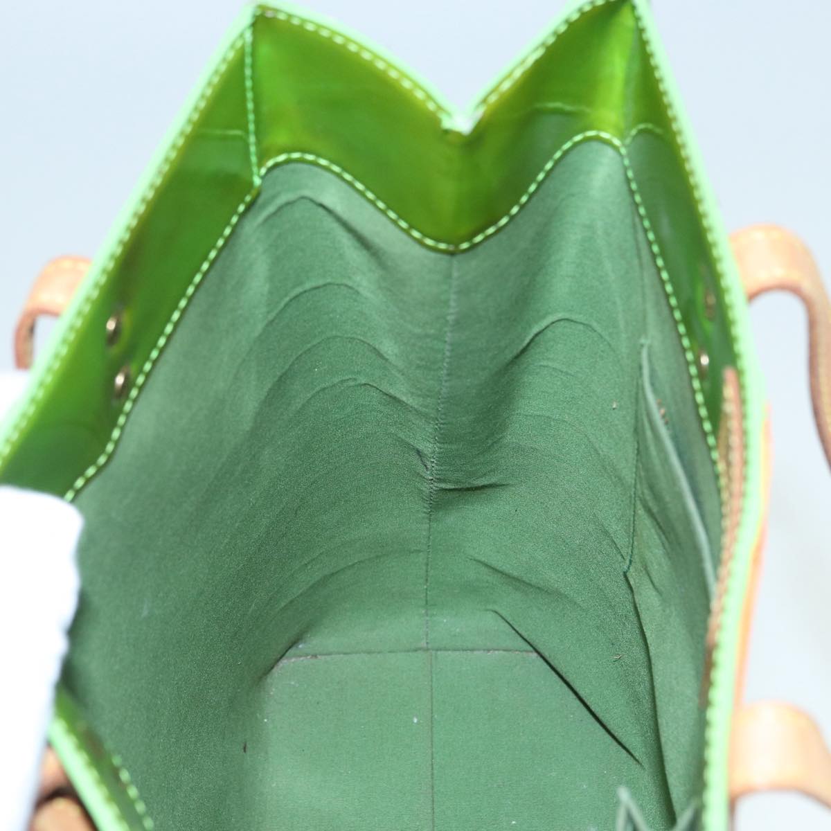 LOUIS VUITTON Monogram Vernis Fluo Reade MM Tote Bag Veil M91901 LV 85183