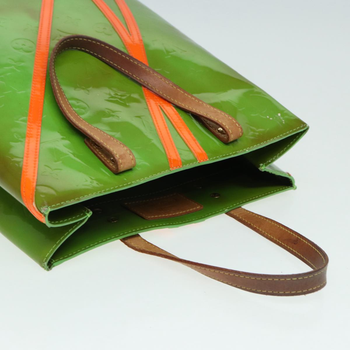 LOUIS VUITTON Monogram Vernis Fluo Reade MM Tote Bag Veil M91901 LV 85183
