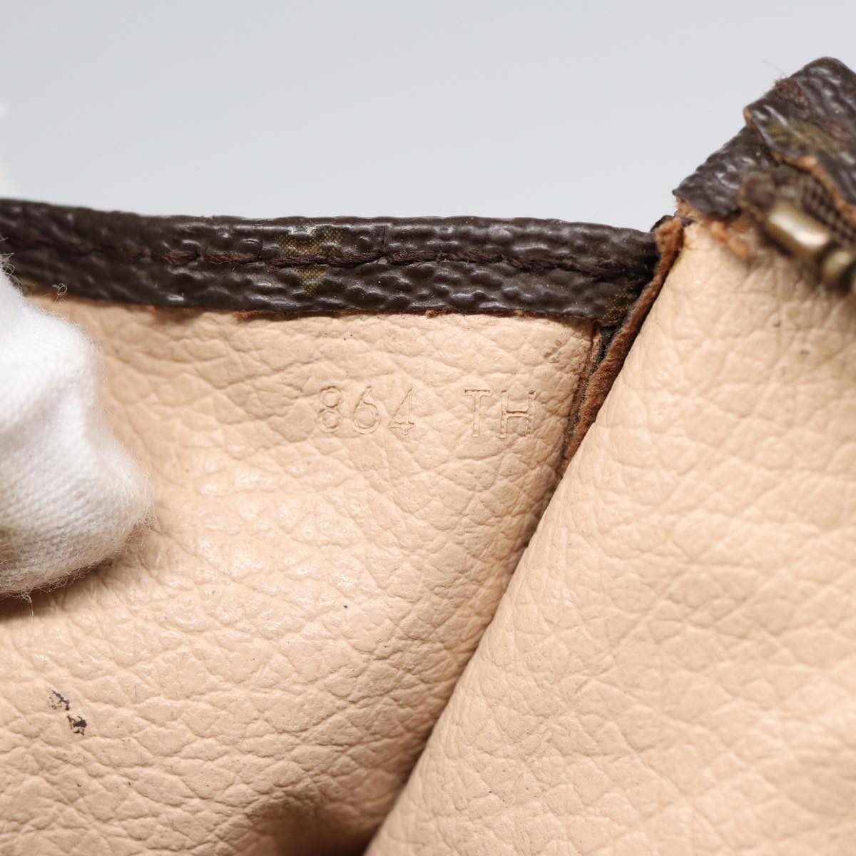LOUIS VUITTON Monogram Poche Toilette 26 Pouch M47542 LV 85213