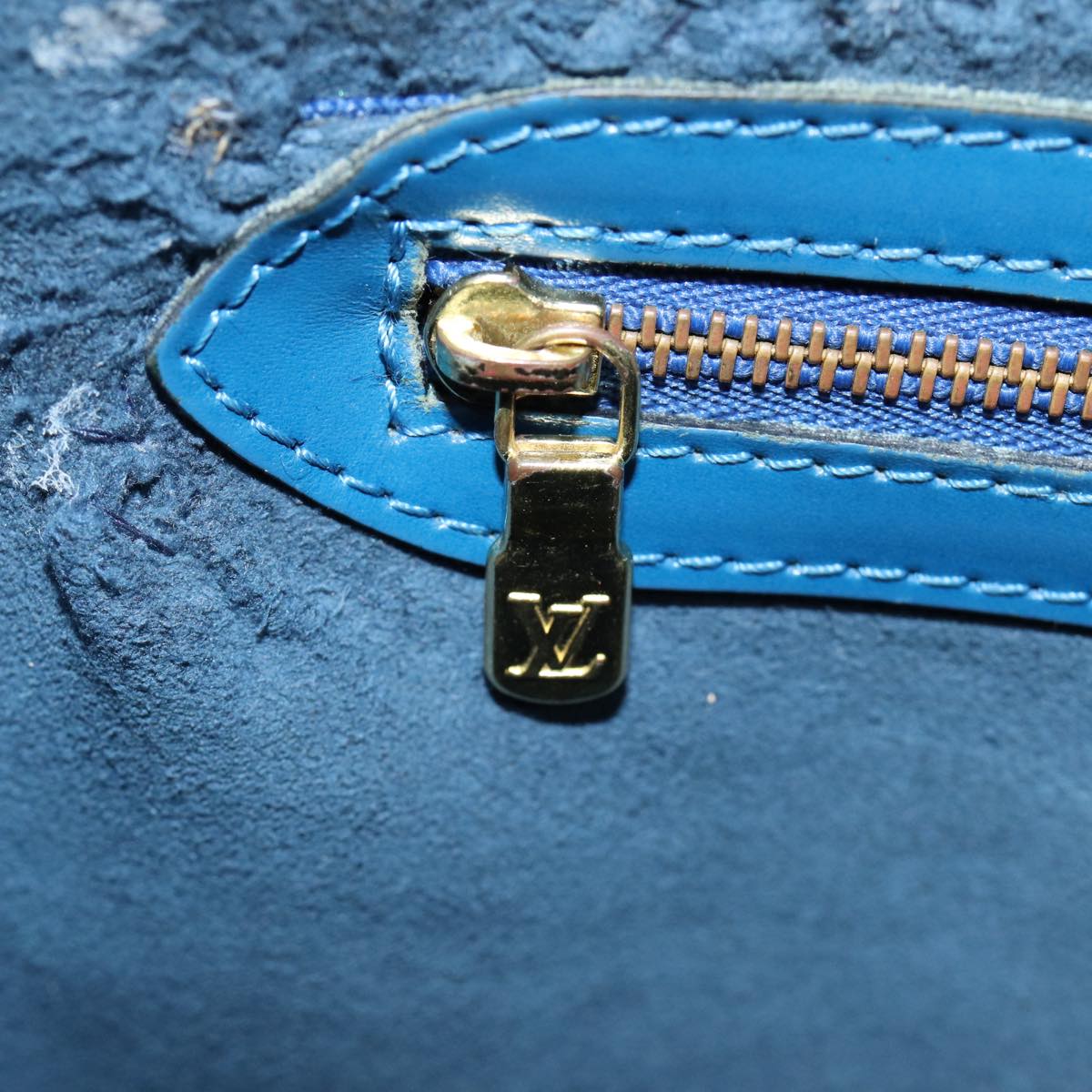 LOUIS VUITTON Epi Lussac Shoulder Bag Blue M52285 LV 85306