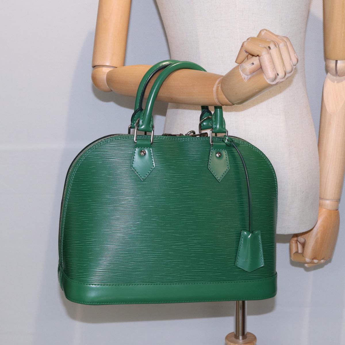 LOUIS VUITTON Epi Alma PM Hand Bag Green Cloak M40618 LV 85350A