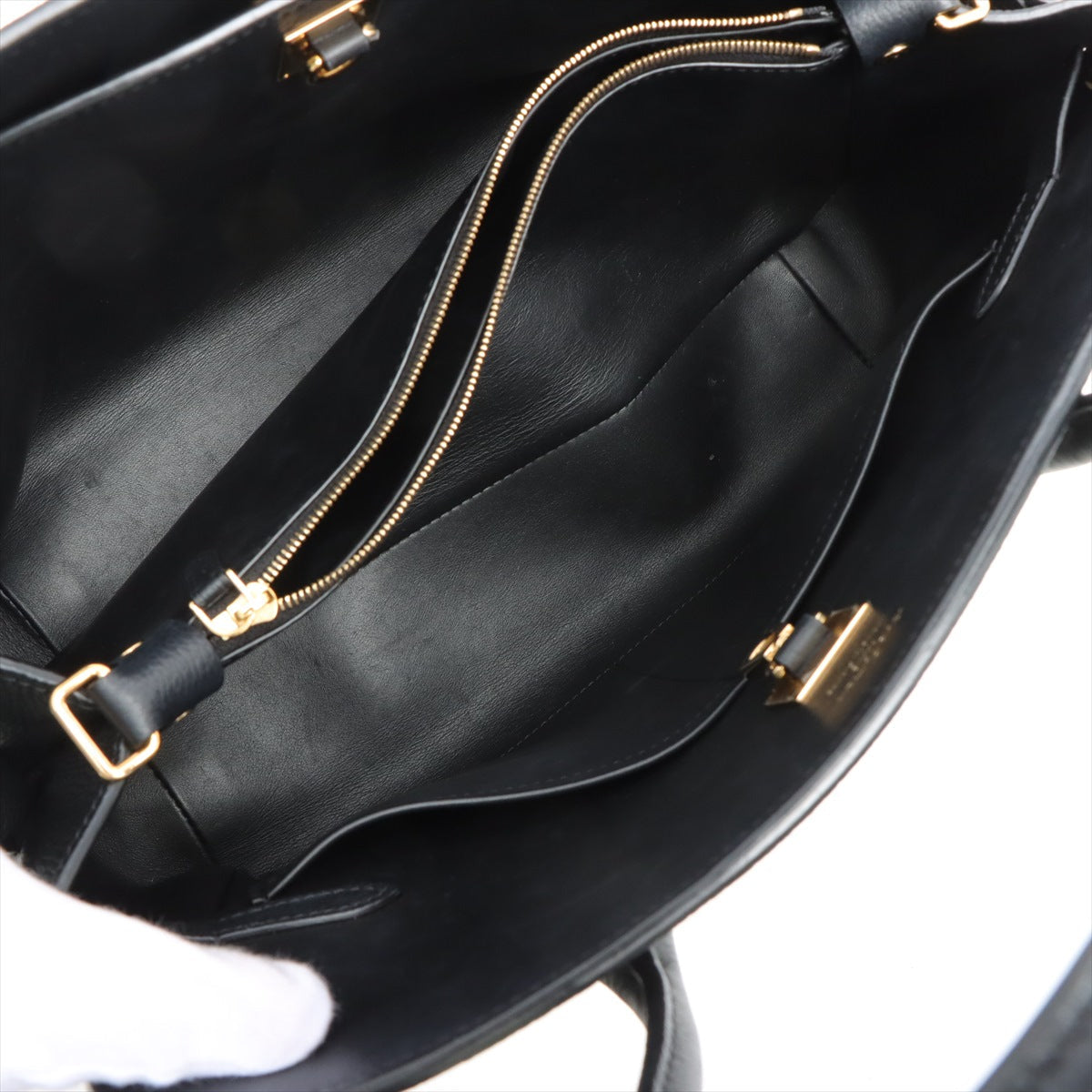 Louis Vuitton  Mira MM M54348