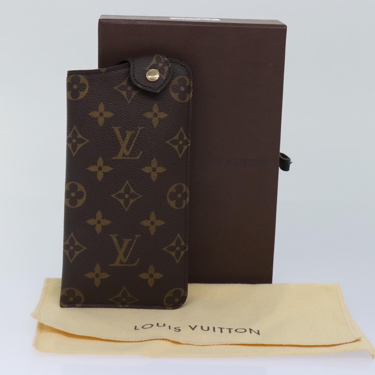 LOUIS VUITTON Monogram Etui Lunette MM Glasses Case M66544 LV 85670