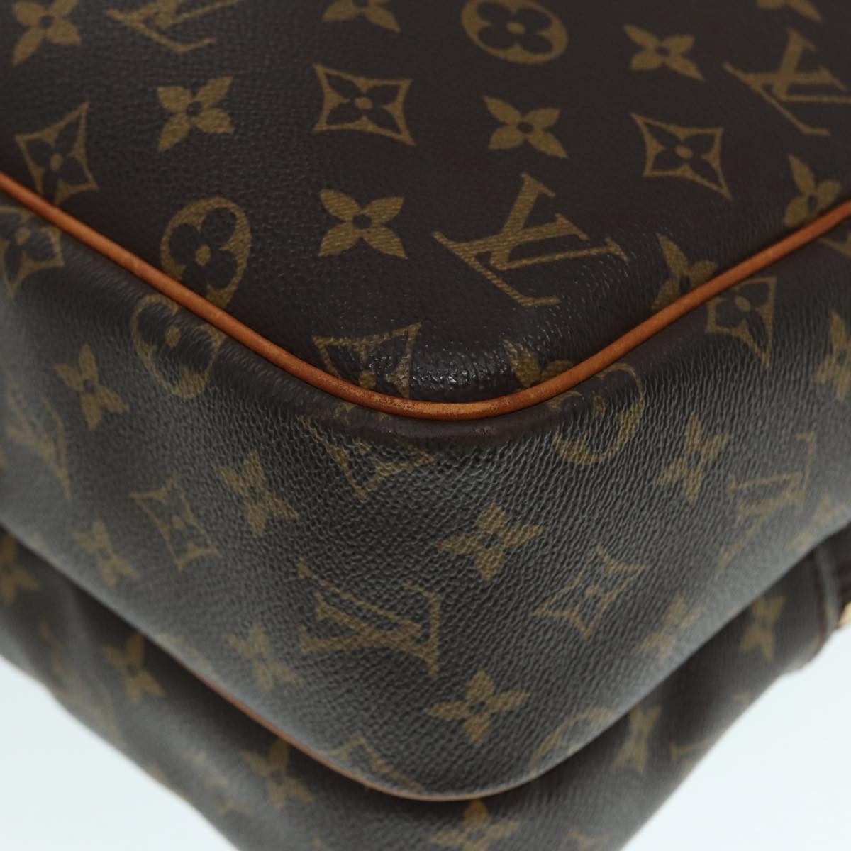 LOUIS VUITTON Monogram Reporter GM Shoulder Bag M45252 LV 85673
