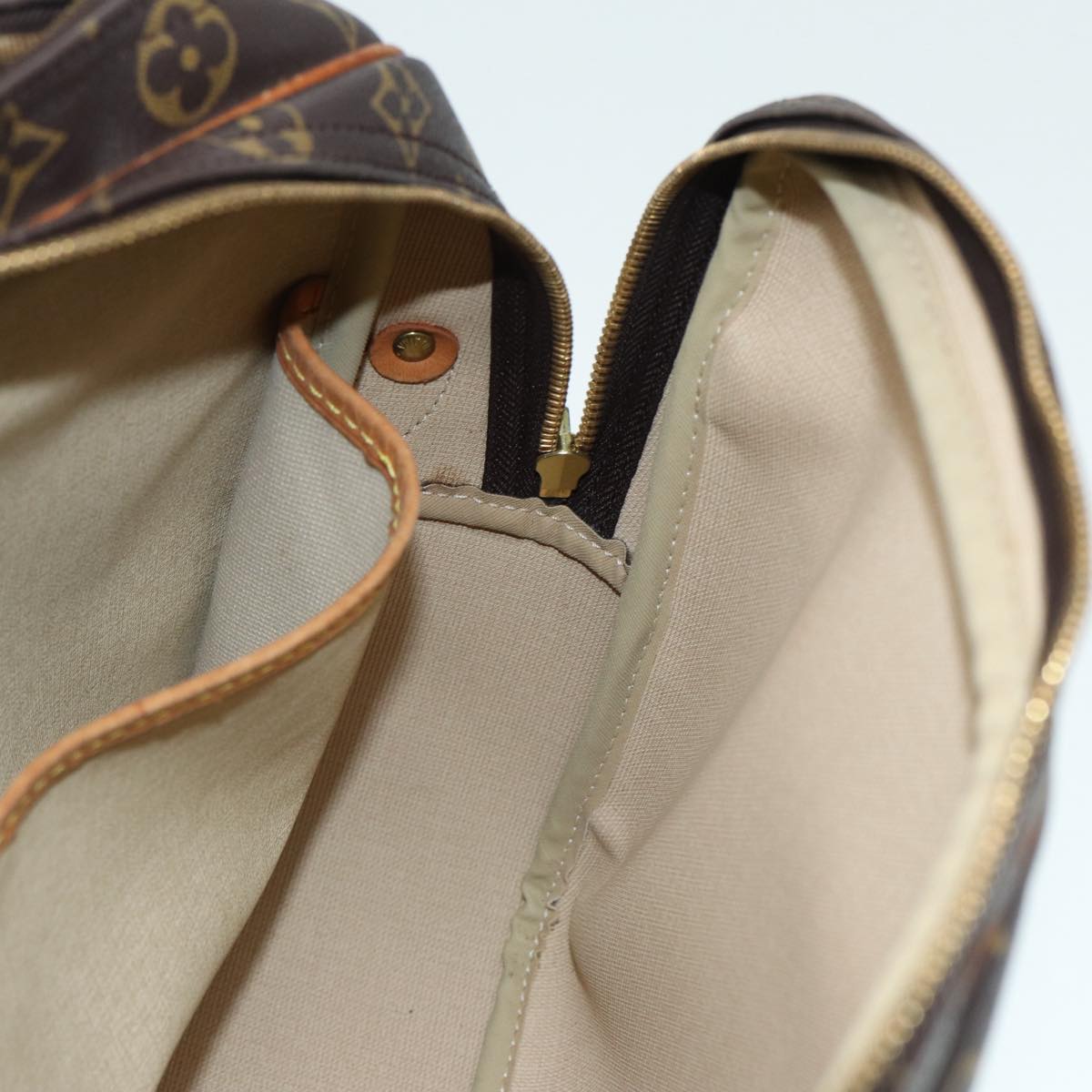 LOUIS VUITTON Monogram Reporter GM Shoulder Bag M45252 LV 85673