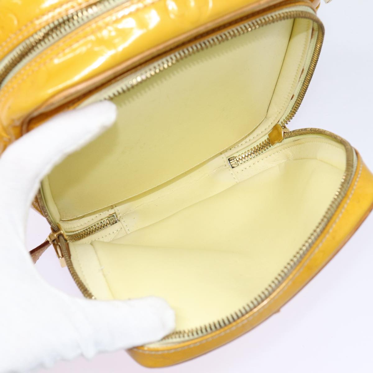 LOUIS VUITTON Monogram Vernis Wooster Shoulder Bag Yellow M91075 LV 85730