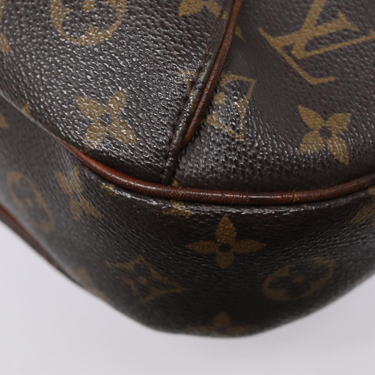 LOUIS VUITTON Monogram Thames GM Shoulder Bag M56383 LV 85732