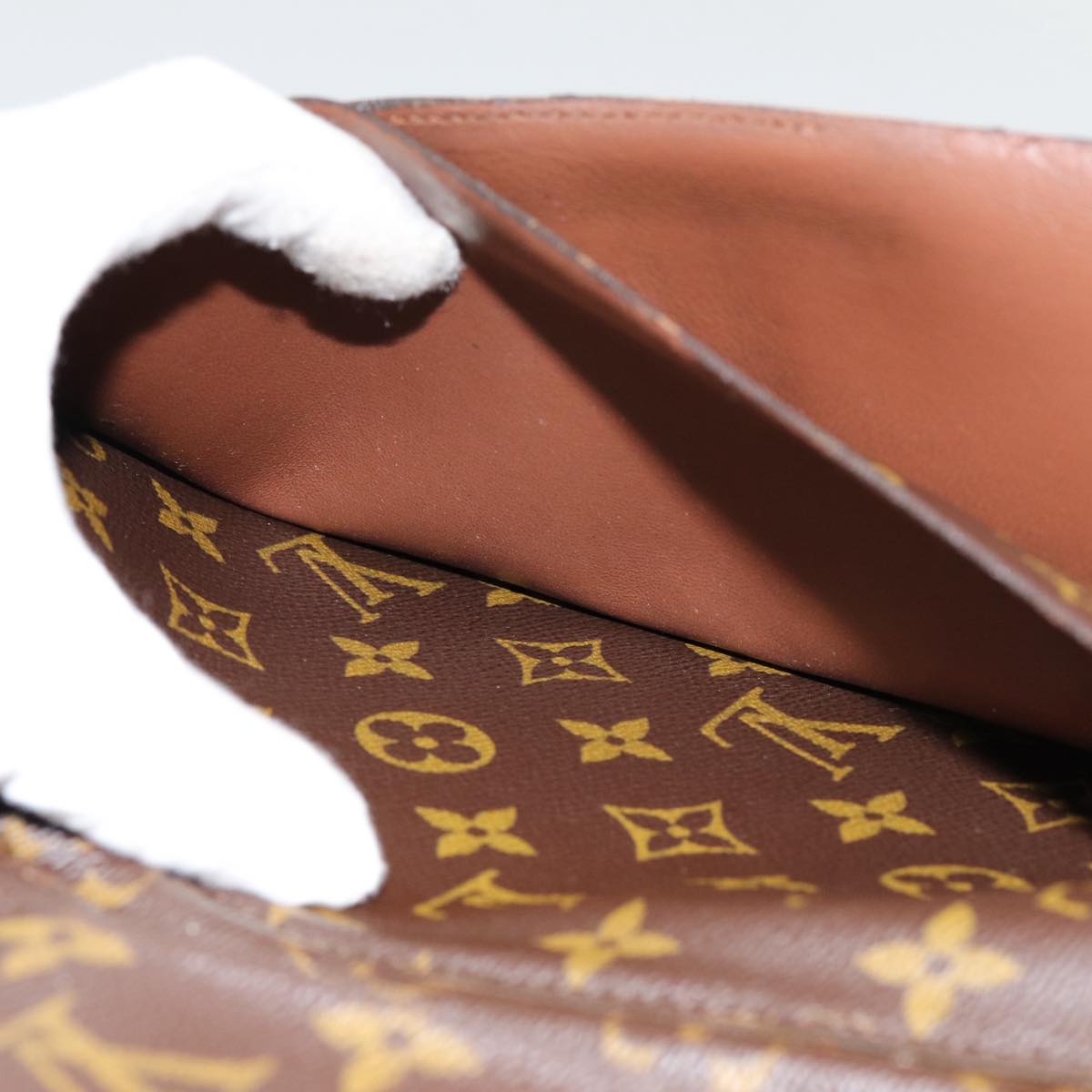 LOUIS VUITTON Monogram Poche Escapade Travel Case M60113 LV 85738