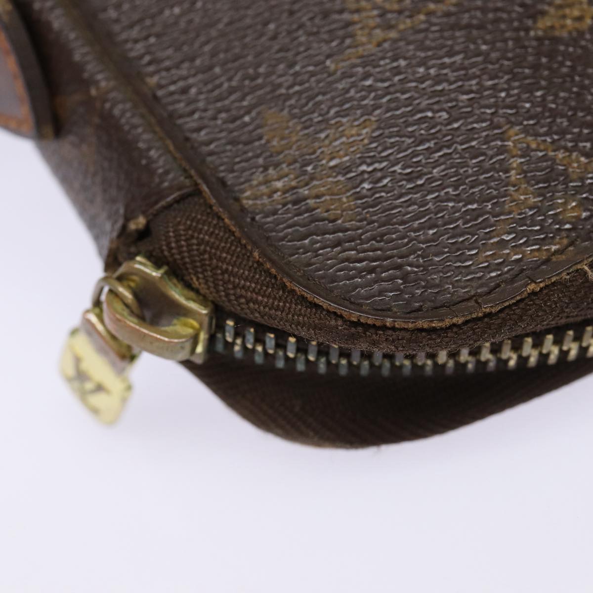 LOUIS VUITTON Monogram Poche Escapade Travel Case M60113 LV 85738