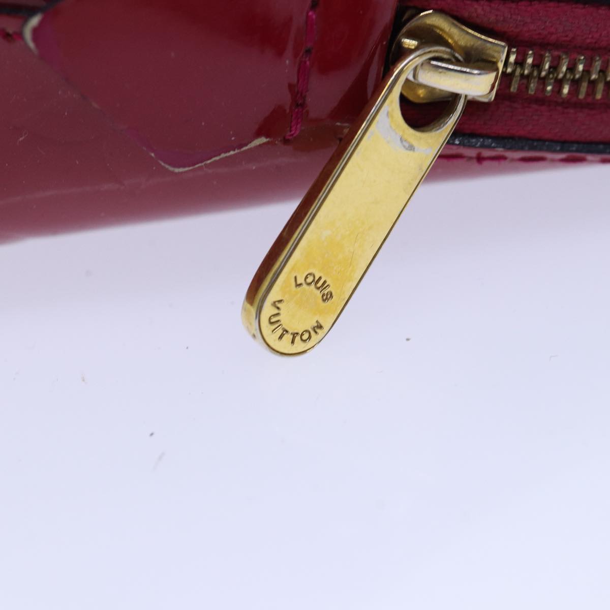 LOUIS VUITTON Monogram Vernis Pochette Cosmetic Pouch M90009 LV 86031