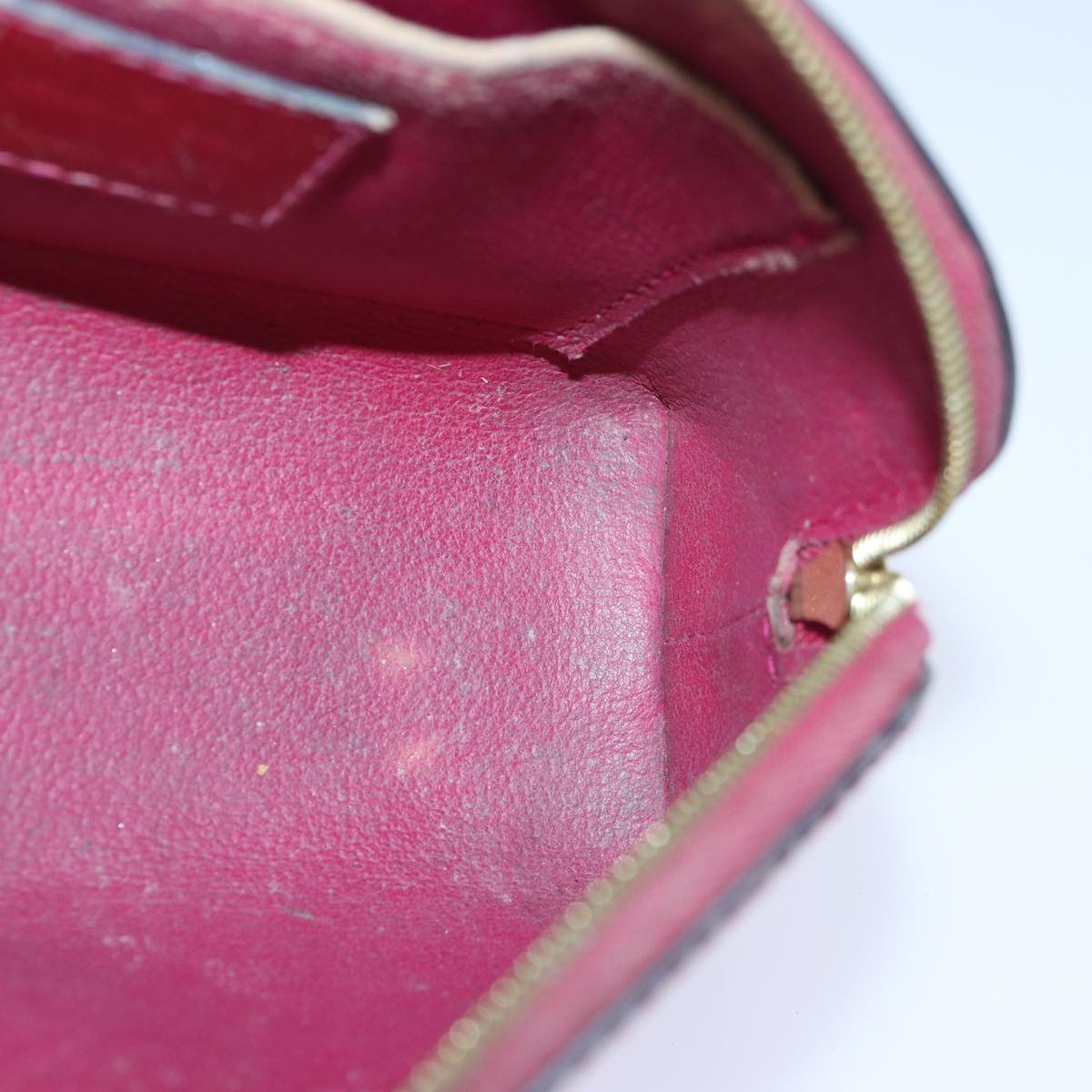 LOUIS VUITTON Monogram Vernis Pochette Cosmetic Pouch M90009 LV 86031